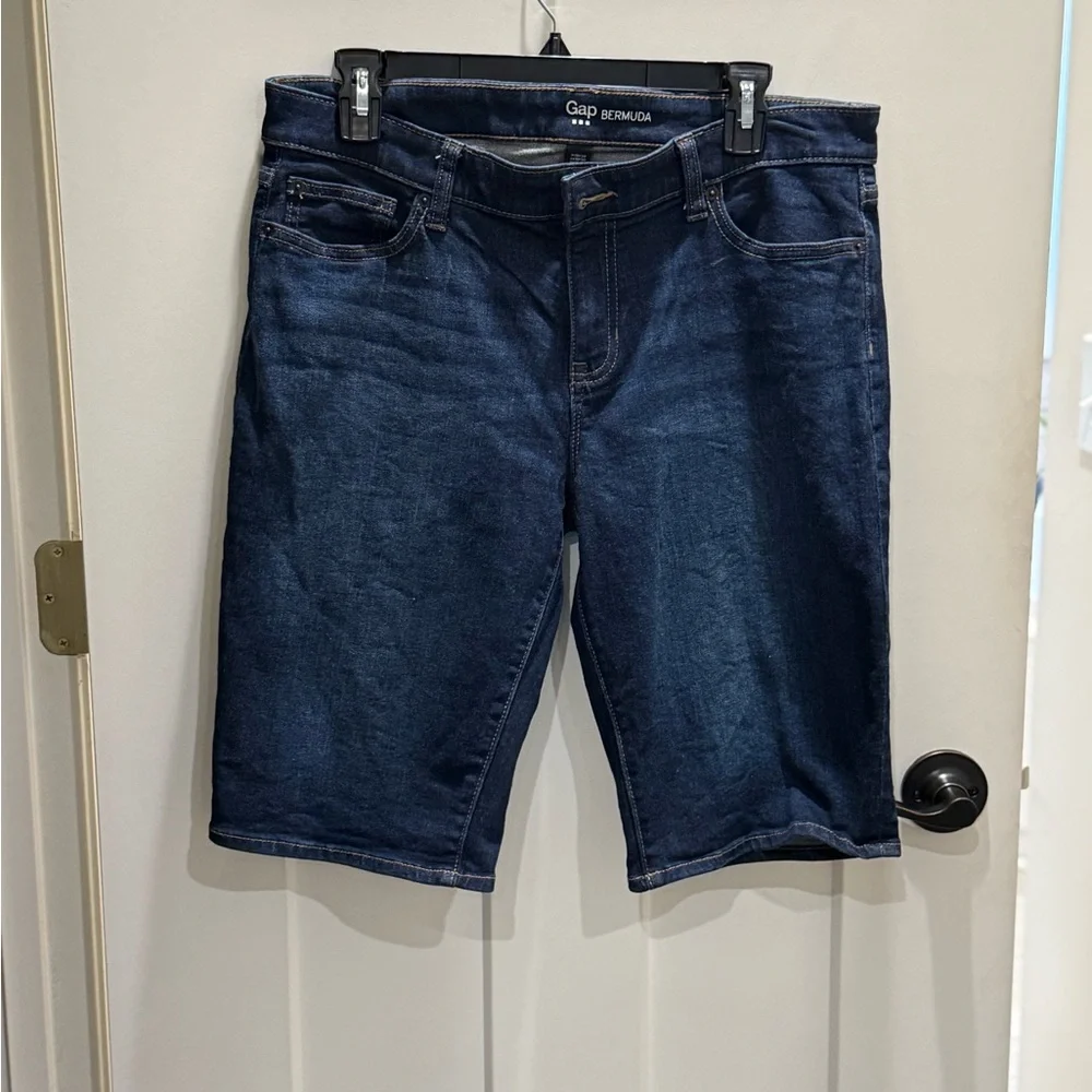 GAP Women's Dark Blue Denim Bermuda Shorts - Picture 1 of 4